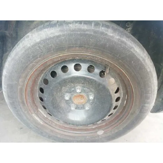 FORD FOCUS BERLINA (CAP) '2006 1.6 TDCI CAT GRIS Y AZUL