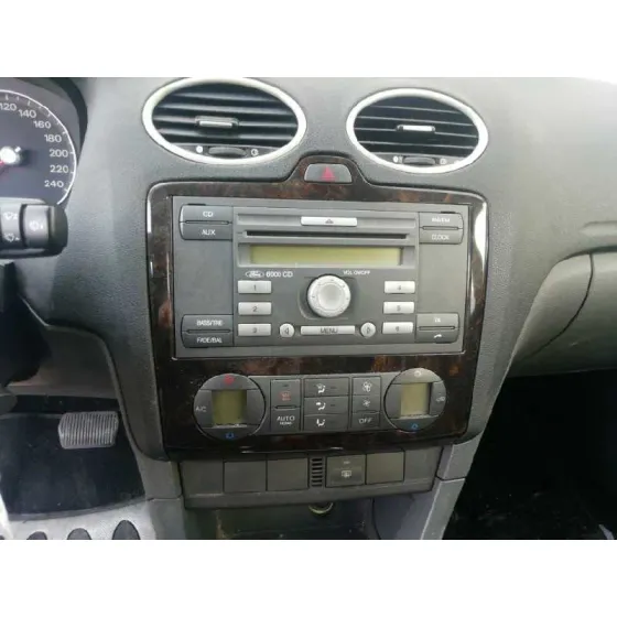 FORD FOCUS BERLINA (CAP) '2006 1.6 TDCI CAT GRIS Y AZUL