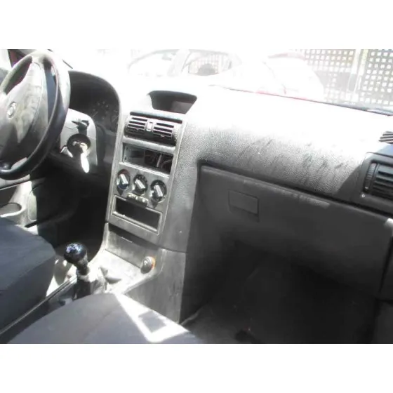 OPEL ASTRA G BERLINA '2001 CLUB GRIS