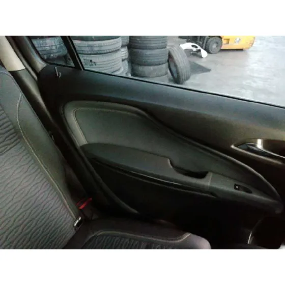 OPEL ZAFIRA TOURER '2012 EXCELLENCE BLANCO