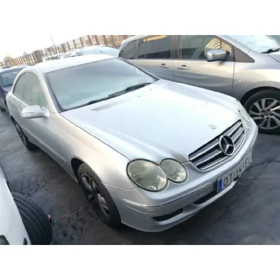 MERCEDES CLASE CLK (W209) COUPE '2008 220 CDI (209.308) GRIS
