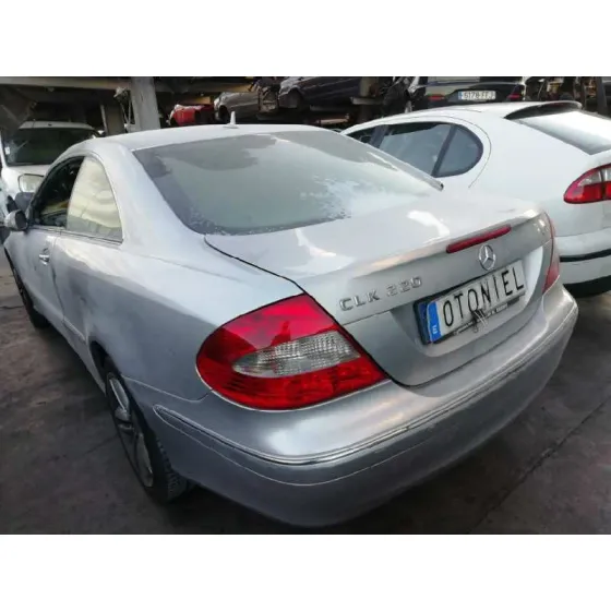 MERCEDES CLASE CLK (W209) COUPE '2008 220 CDI (209.308) GRIS