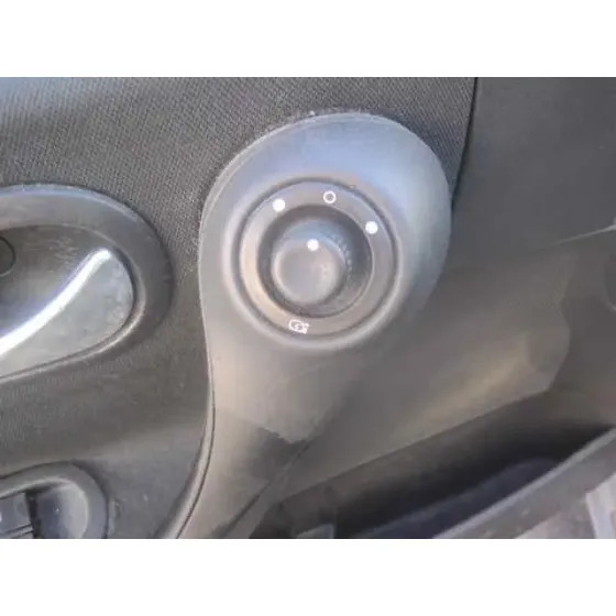 RENAULT MEGANE II CLASSIC BERLINA '2003 CONFORT AUTHENTIQUE PLATA