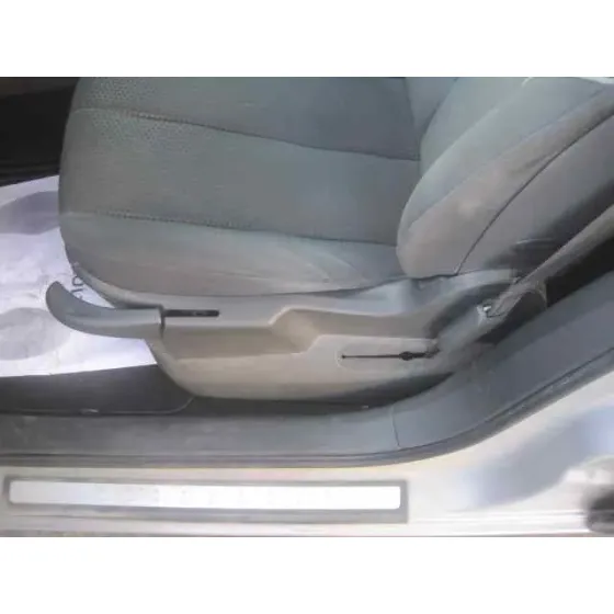 RENAULT MEGANE II CLASSIC BERLINA '2003 CONFORT AUTHENTIQUE PLATA