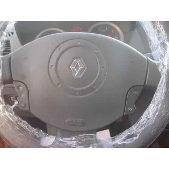 RENAULT MEGANE II CLASSIC BERLINA '2003 CONFORT AUTHENTIQUE PLATA