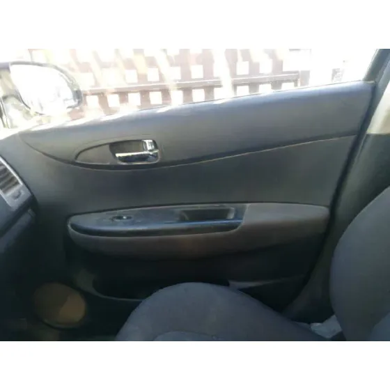 HYUNDAI I20 '2012 CLASSIC NEGRO