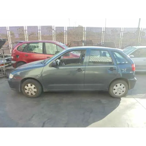 SEAT IBIZA (6K1) '2001 SELECT AZUL