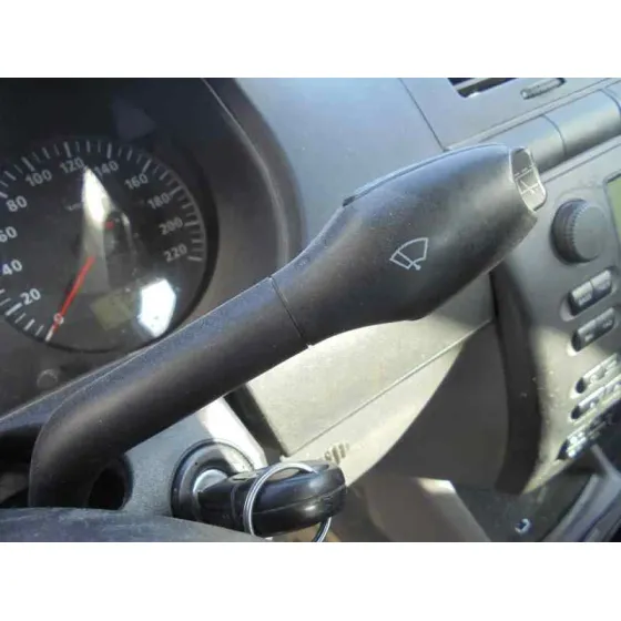 SEAT IBIZA (6K1) '2001 SELECT AZUL