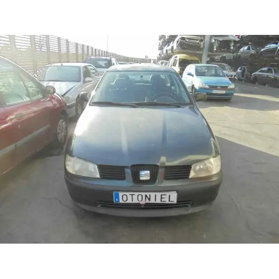 SEAT IBIZA (6K1) '2001 SELECT AZUL