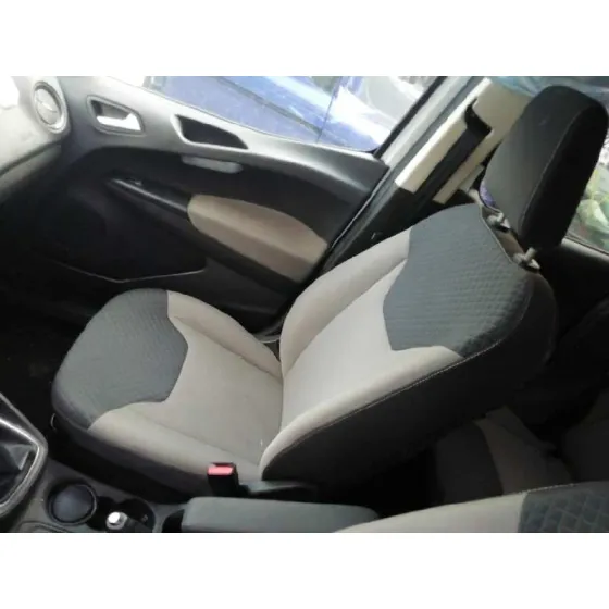 FORD TOURNEO COURIER (C4A) '2017 TITANIUM BLANCO
