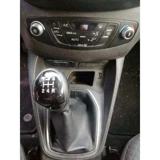 FORD TOURNEO COURIER (C4A) '2017 TITANIUM BLANCO