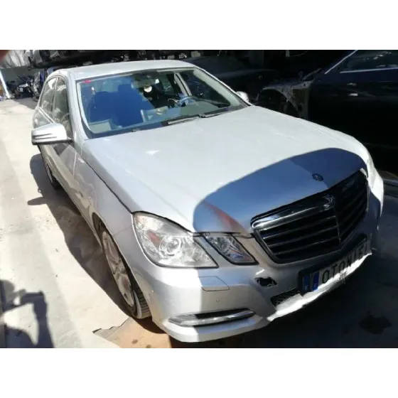 MERCEDES CLASE E (W212) LIM. '2010 2.1 CDI CAT GRIS PLATA