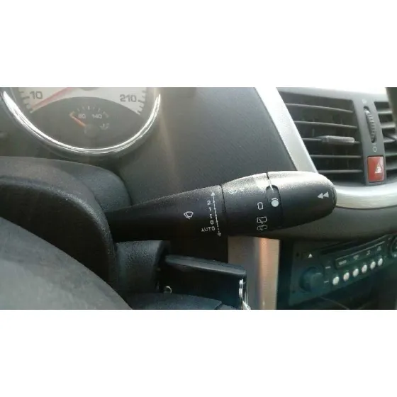 PEUGEOT 207 SW '2009 1.6 16V HDI VERDE