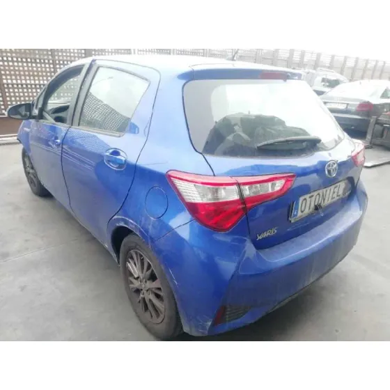 TOYOTA YARIS '2019 HYBRID ACTIVE AZUL