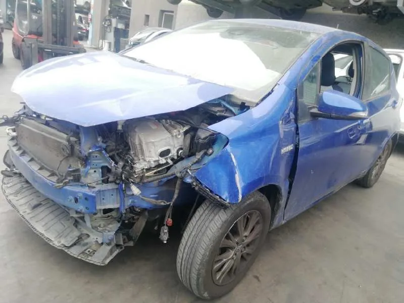 TOYOTA YARIS '2019 HYBRID ACTIVE AZUL