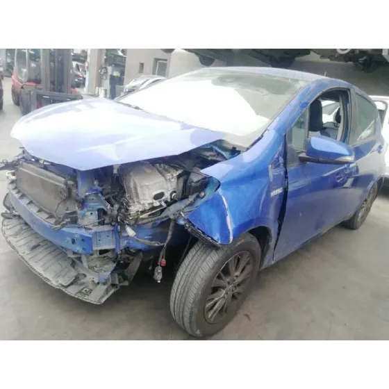 TOYOTA YARIS '2019 HYBRID ACTIVE AZUL