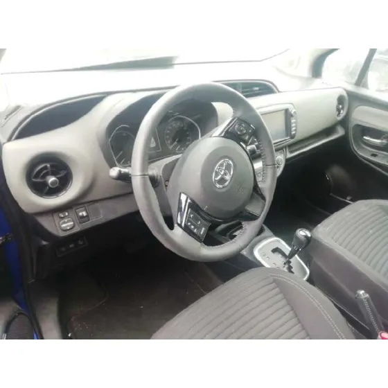 TOYOTA YARIS '2019 HYBRID ACTIVE AZUL