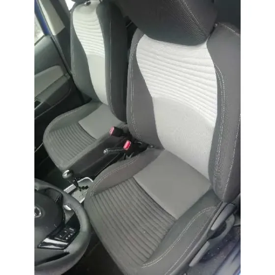 TOYOTA YARIS '2019 HYBRID ACTIVE AZUL