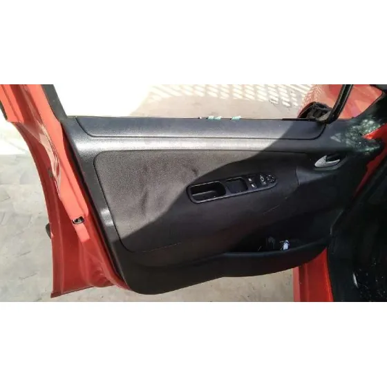PEUGEOT 207 '2009 CONFORT ROJO