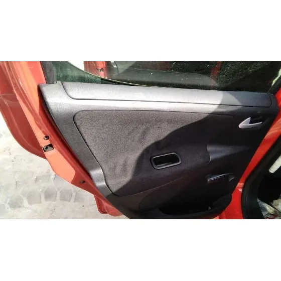 PEUGEOT 207 '2009 CONFORT ROJO