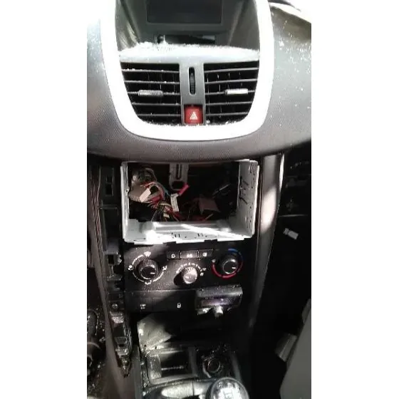 PEUGEOT 207 '2009 CONFORT ROJO