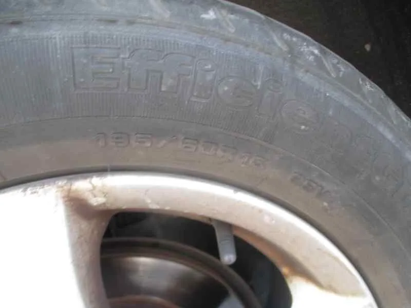 FORD FOCUS BERLINA (CAK) FORD FOCUS BERLINA (CAK) '2004 AMBIENTE GRIS 1998