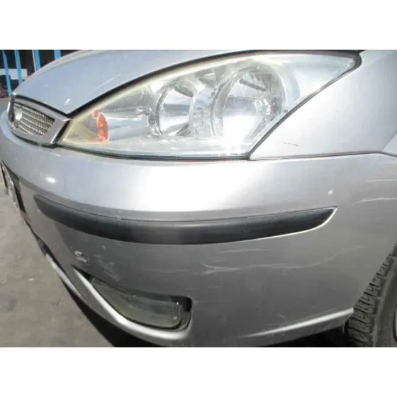 FORD FOCUS BERLINA (CAK) '2004 AMBIENTE GRIS