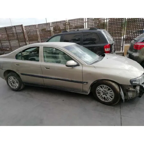 VOLVO S60 BERLINA '2003 2.4 DIESEL CAT GRIS