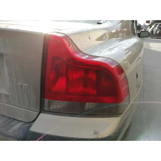VOLVO S60 BERLINA '2003 2.4 DIESEL CAT GRIS