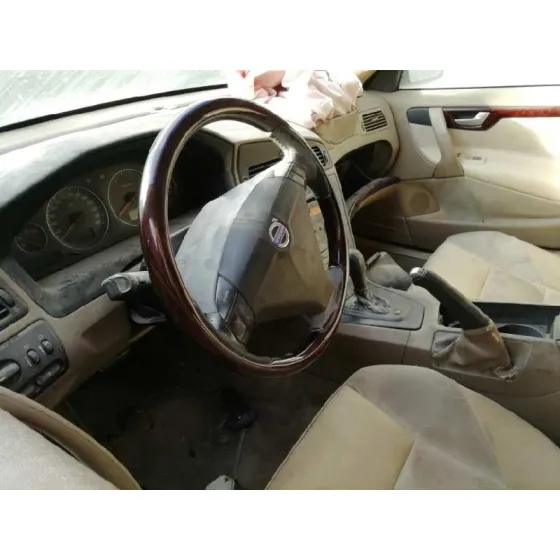 VOLVO S60 BERLINA '2003 2.4 DIESEL CAT GRIS