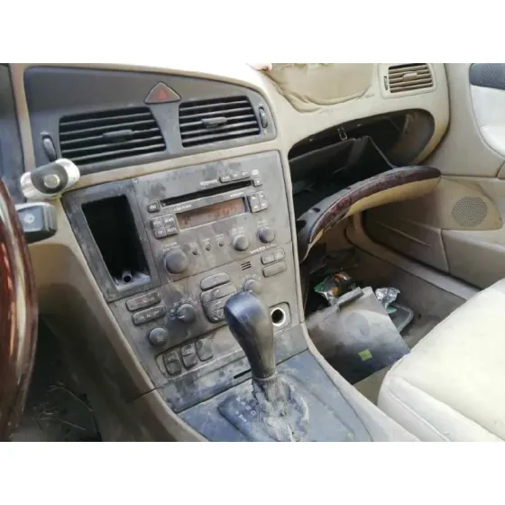 VOLVO S60 BERLINA '2003 2.4 DIESEL CAT GRIS