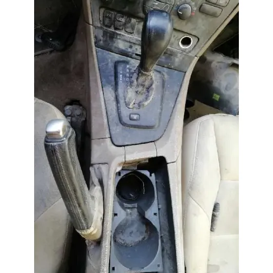 VOLVO S60 BERLINA '2003 2.4 DIESEL CAT GRIS