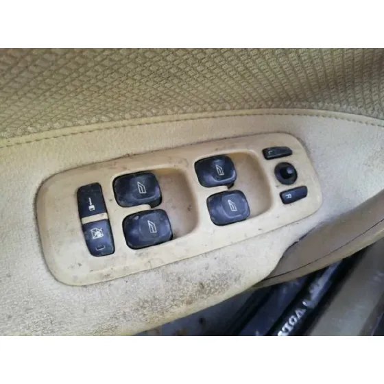 VOLVO S60 BERLINA '2003 2.4 DIESEL CAT GRIS