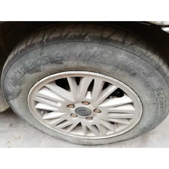 VOLVO S60 BERLINA '2003 2.4 DIESEL CAT GRIS