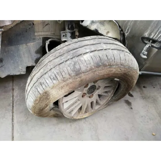 VOLVO S60 BERLINA '2003 2.4 DIESEL CAT GRIS