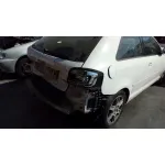 AUDI A3 (8P) AUDI A3 (8P) '2010 1.6 TDI AMBIENTE BLANCO 2009