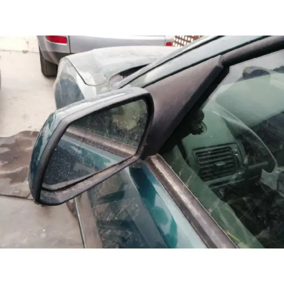 FORD MONDEO BERLINA (GE) '2003 AMBIENTE VERDE