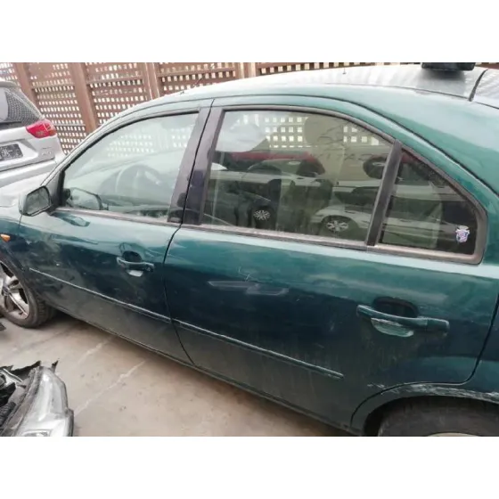 FORD MONDEO BERLINA (GE) '2003 AMBIENTE VERDE