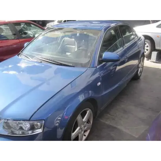 AUDI A4 BERLINA (8E) '2001 2.5 TDI QUATTRO (132KW) AZUL