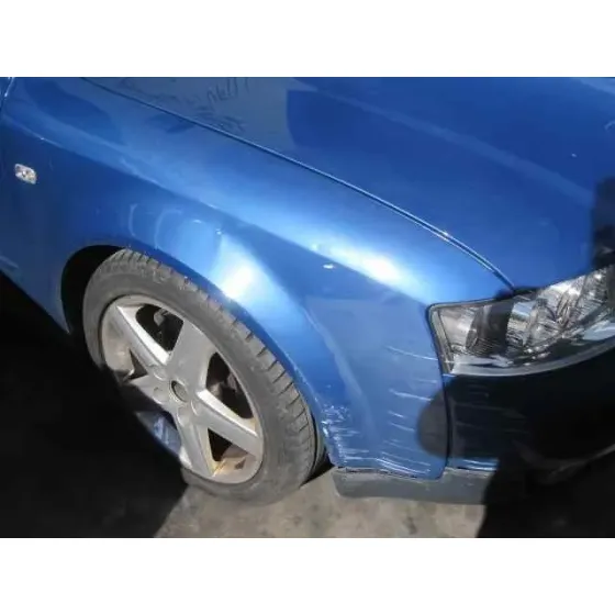 AUDI A4 BERLINA (8E) '2001 2.5 TDI QUATTRO (132KW) AZUL