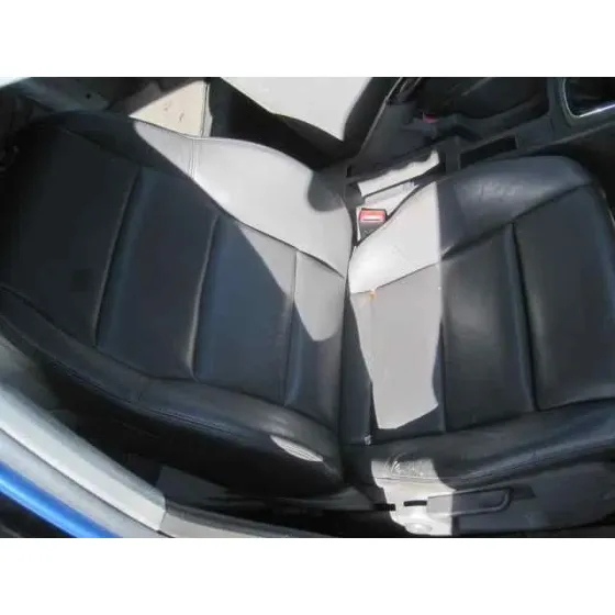 AUDI A4 BERLINA (8E) '2001 2.5 TDI QUATTRO (132KW) AZUL