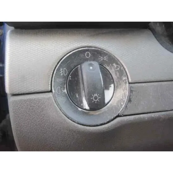 AUDI A4 BERLINA (8E) '2001 2.5 TDI QUATTRO (132KW) AZUL