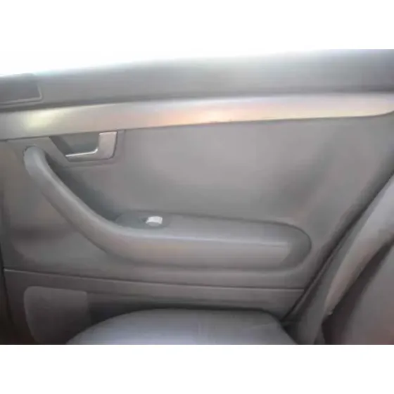 AUDI A4 BERLINA (8E) '2001 2.5 TDI QUATTRO (132KW) AZUL