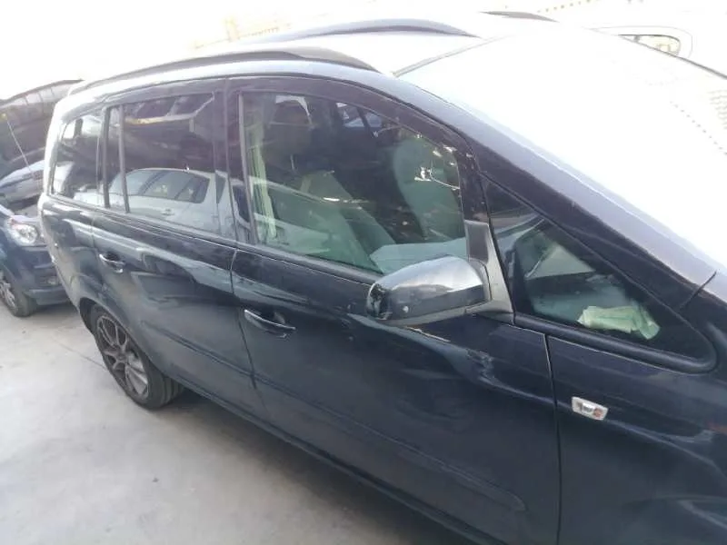 OPEL ZAFIRA B OPEL ZAFIRA B '2005 COSMO NEGRO 2005