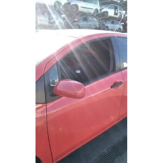 TOYOTA YARIS '2010 LIVE ROJO