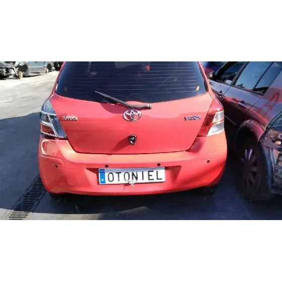 TOYOTA YARIS '2010 LIVE ROJO