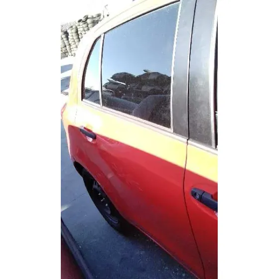 TOYOTA YARIS '2010 LIVE ROJO