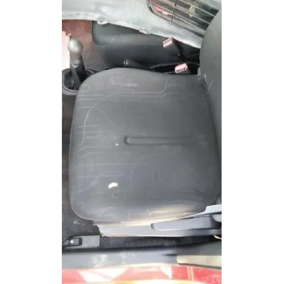 TOYOTA YARIS '2010 LIVE ROJO
