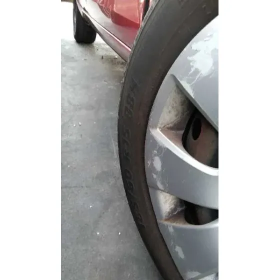 TOYOTA YARIS '2010 LIVE ROJO