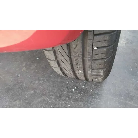 TOYOTA YARIS '2010 LIVE ROJO
